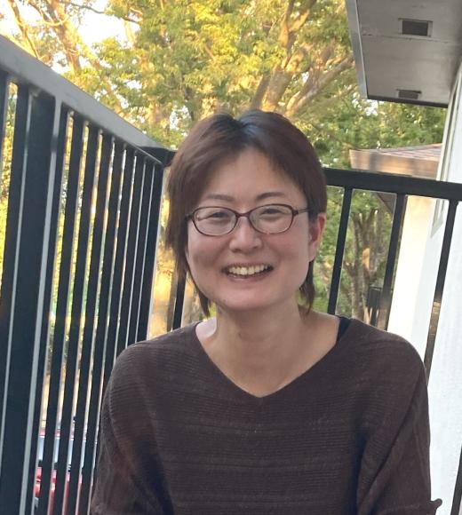 Headshot of Kanna Izawa smiling.